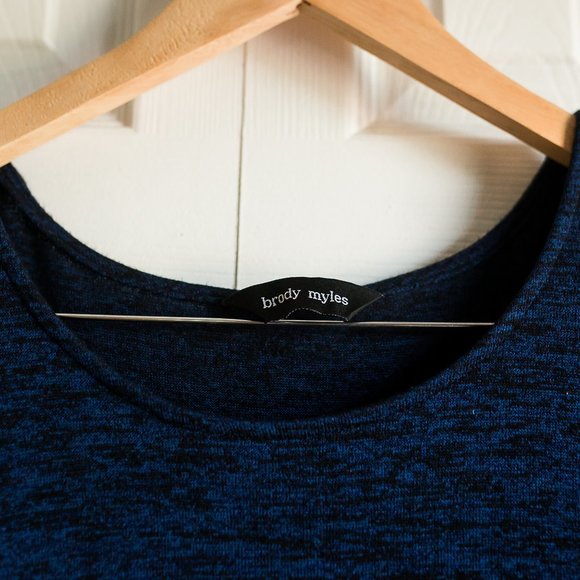 Blue long sleeve dress with pockets - Picture 5 of 8